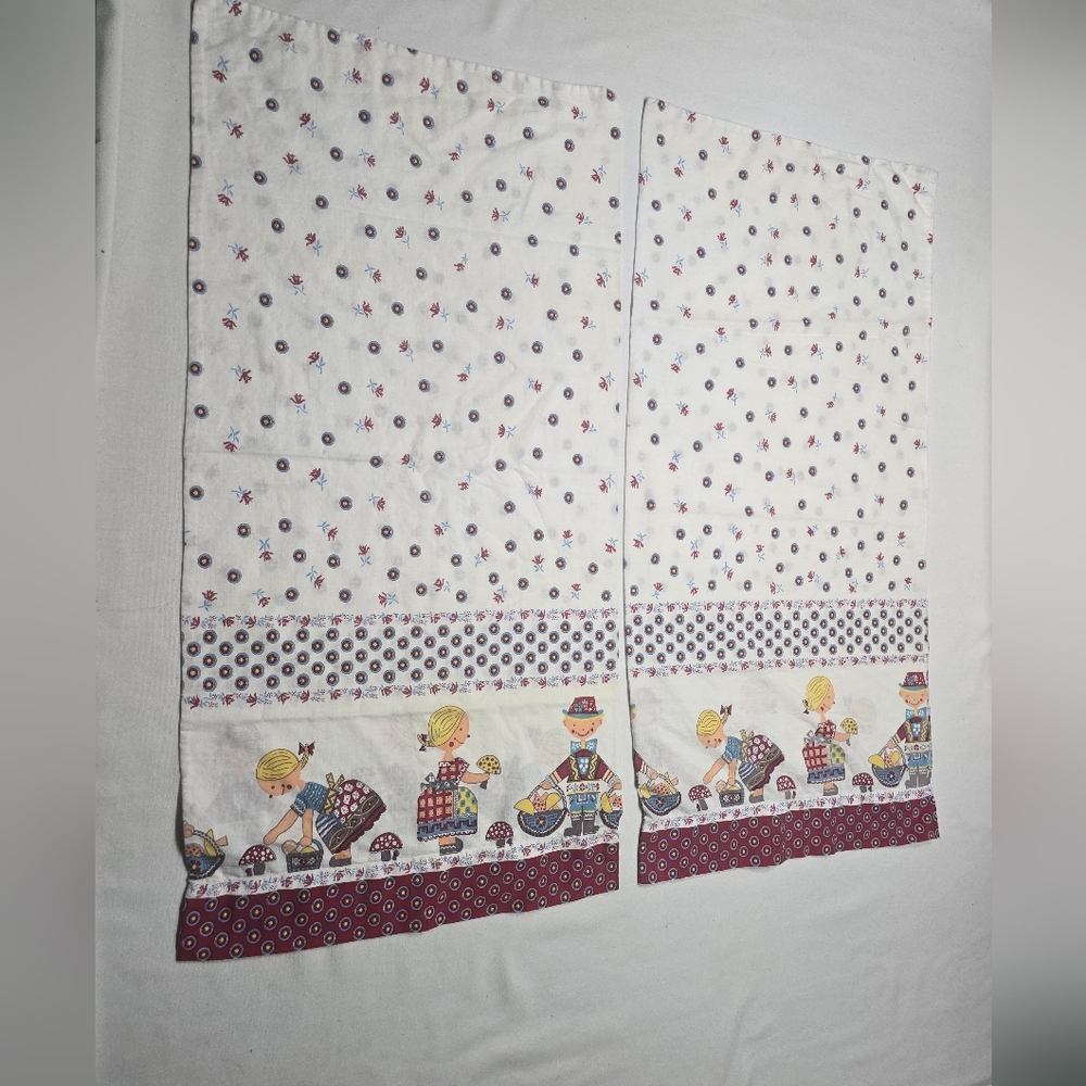 Vintage Cottagecore Mushroom Gardening Pillowcases Set Of 2